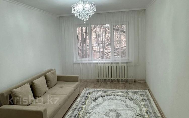 4-комнатная квартира · 80 м² · 2/5 этаж · помесячно, мкр Тастак-1 1 за 330 000 〒 в Алматы, Ауэзовский р-н — фото 2