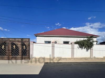 Жеке үй · 5 бөлме · 180 м² · 7 жүзд., Арай 18 28 — Паралель Талап, бағасы: 28 млн ₸ в 