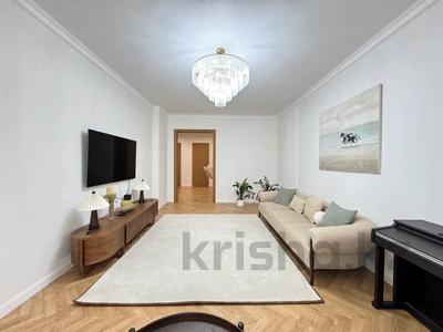 4-комнатная квартира · 136 м² · 5 этаж, Мухамедханова 4 за 2 млн ₸ в Астане, Нура р-н