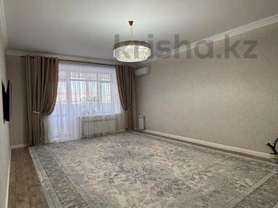3-бөлмелі пәтер · 117 м² · 2/5 қабат, мкр. Алтын орда 11е, бағасы: 59 млн ₸ в Актобе