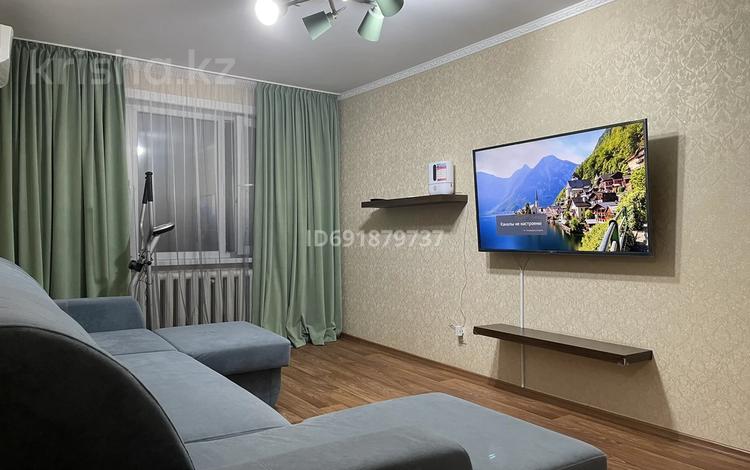 3-комнатная квартира, 69.7 м², 4/5 этаж, Абая 98 за 29 млн 〒 в Петропавловске — фото 2