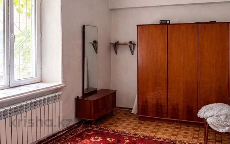 2-бөлмелі пәтер · 49 м² · 2/5 қабат, Сыпатаева 134, бағасы: 34 млн ₸ в Алматы, Бостандыкский р-н — фото 2