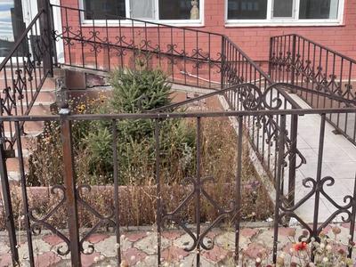 Офисы, медцентры и аптеки, образование, конференц-залы, кабинеты и рабочие места · 230 м² за 750 000 〒 в Актобе