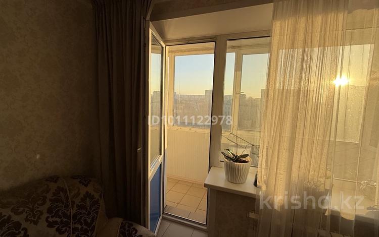 2-бөлмелі пәтер · 52.6 м² · 7/12 қабат, Мкр. 15 22, бағасы: 26 млн ₸ в Семее — фото 16