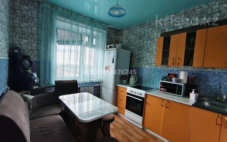 2-комнатная квартира · 55.3 м² · 10/10 этаж, Майкудук, Майкудук, мкр Голубые пруды 6 за 17.5 млн ₸ в Караганде, Алихана Бокейханова р-н — фото 2