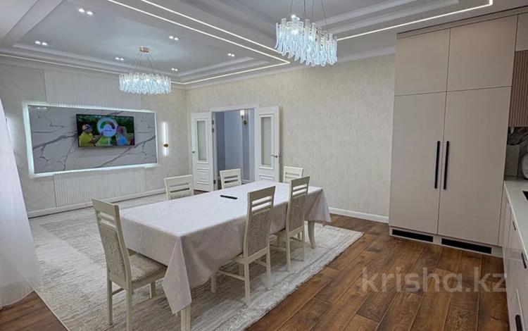 4-бөлмелі пәтер · 130 м² · 2/7 қабат, 20-й мкр 6, бағасы: 51.9 млн ₸ в Актау — фото 2