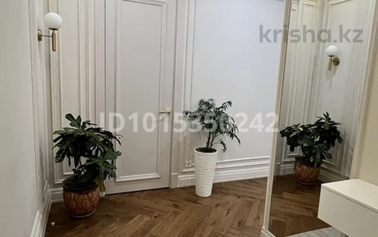 4-бөлмелі пәтер · 130 м² · 4/9 қабат, Е-899 1/1, бағасы: 140 млн ₸ в Астане, Есильский р-н — фото 2