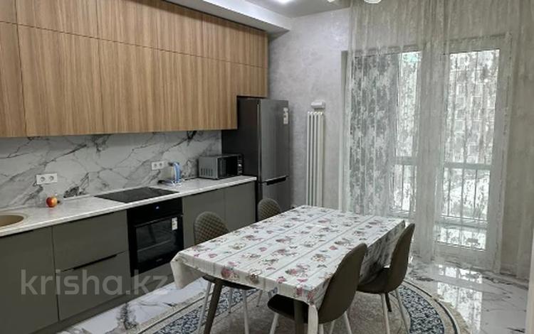 2-комнатная квартира, 77 м², 7/9 этаж помесячно, Розыбакиева 320