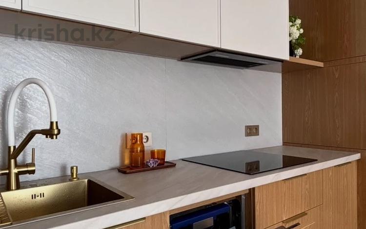 3-бөлмелі пәтер · 96 м² · 10 қабат, ул. Сауран 15/4, бағасы: 600 000 ₸ в Астане, Есильский р-н — фото 2