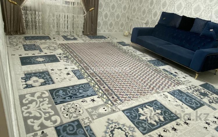 3-бөлмелі пәтер · 96 м² · 3/5 қабат, Рауан 6 мкр 6, бағасы: 23 млн ₸ в Жанаозен — фото 2