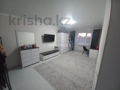 1-бөлмелі пәтер · 42.3 м² · 6/6 қабат, мкр. Алтын орда 29/1, бағасы: 12.5 млн ₸ в Актобе