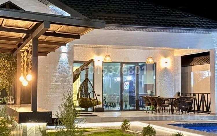 Дача · 4 комнаты · 200 м², жилой массив Кайнар Булак, Спартака 41 за 130 000 ₸ в Шымкенте, Абайский р-н — фото 2