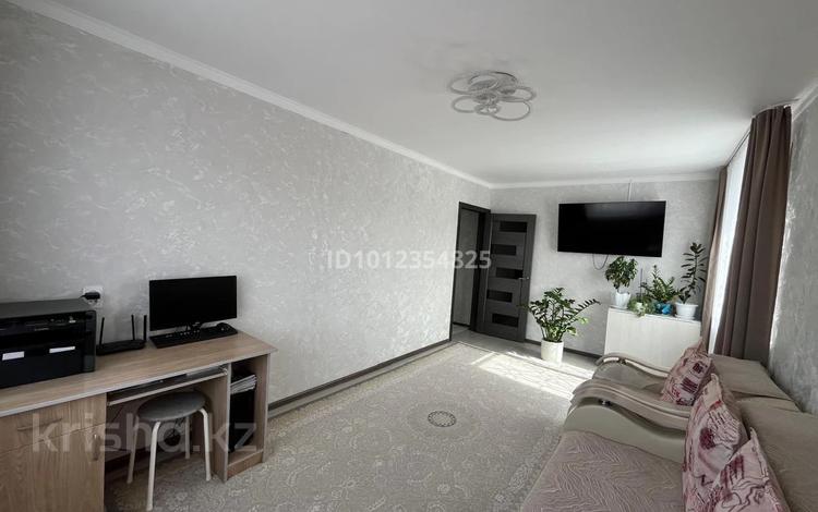 2-бөлмелі пәтер · 42 м² · 1/5 қабат, 12-й мкр. 38, бағасы: 11 млн ₸ в Караганде — фото 2