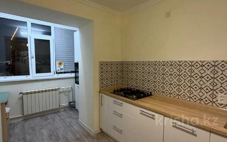 2-комнатная квартира · 50.9 м² · 6/7 этаж, мкр 12 50 за 17 млн ₸ в Актобе — фото 2