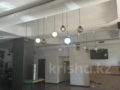 Аренда коммерческой недвижимости в Алматы: Свободное назначение, офисы, магазины и бутики, общепит, салоны красоты, фитнес и спорт, медцентры и аптеки, образование, развлечения, конференц-залы, кабинеты и рабочие места, студии · 333 м² за 4.5 млн 〒 Свободное назначение, офисы, магазины и бутики, общепит, салоны красоты, фитнес и спорт, медцентры и аптеки, образование, развлечения, конференц-залы, кабинеты и рабочие места, студии · 333 м² за 4.5 млн 〒 в Алматы, Медеуский р-н