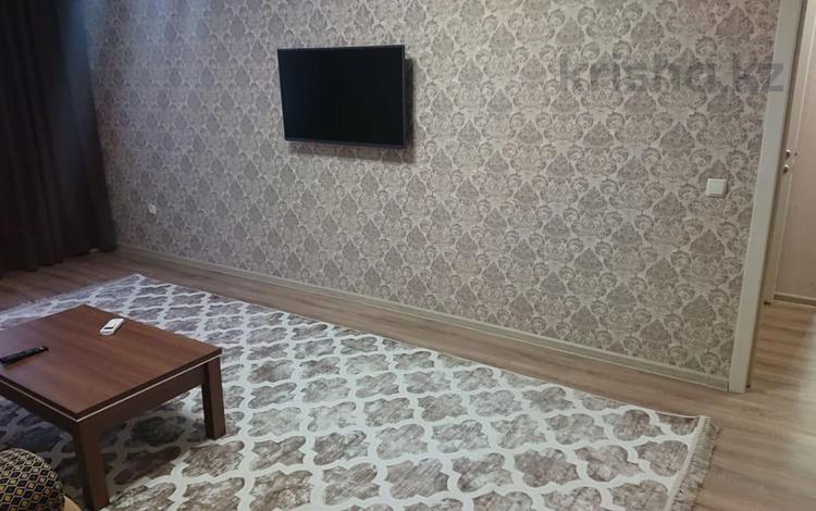 1-бөлмелі пәтер · 50 м² · 6/9 қабат, Таумуш Жумагалиев 15, бағасы: 200 000 ₸ в Атырау — фото 2