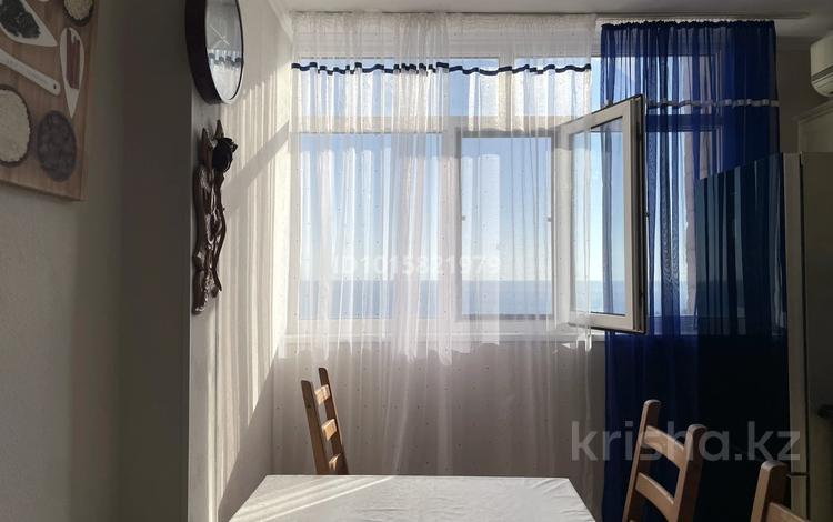 3-комнатная квартира · 69.3 м² · 3/5 этаж, 15-й мкр 41Г за 180 000 ₸ в Актау — фото 2