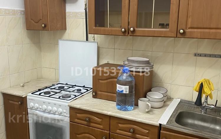1-комнатная квартира · 34 м² · 2/5 этаж, Паримбетова 4 за 130 000 ₸ в  — фото 2