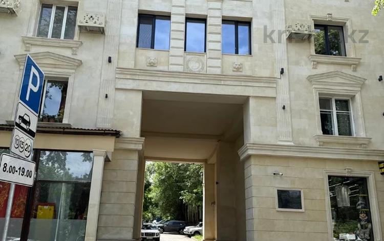 3-комнатная квартира · 75 м² · 2/4 этаж, Жамбыла 48 — Лучшее предложение в золотом квадрате! за ~ 85 млн ₸ в Алматы, Бостандыкский р-н — фото 11