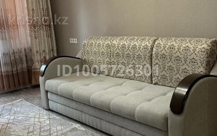 1-комнатная квартира · 33 м² · 2/5 этаж, мкр Казахфильм 10 за 14 000 ₸ в Алматы, Бостандыкский р-н — фото 2