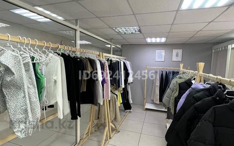Отдел женской одежды, 25 м² за 3.5 млн 〒 в Рудном — фото 3