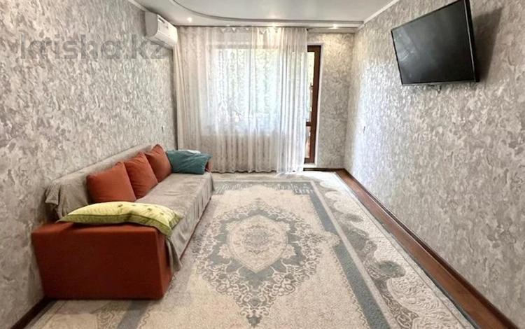 3-комнатная квартира · 62.9 м² · 2/5 этаж, Абая за 18 млн ₸ в Уральске — фото 9