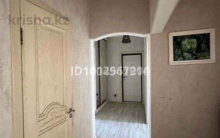 5-бөлмелі пәтер · 100 м² · 5/5 қабат, мкр Сайрам 32, бағасы: 30 млн ₸ в Шымкенте, Аль-Фарабийский р-н — фото 2