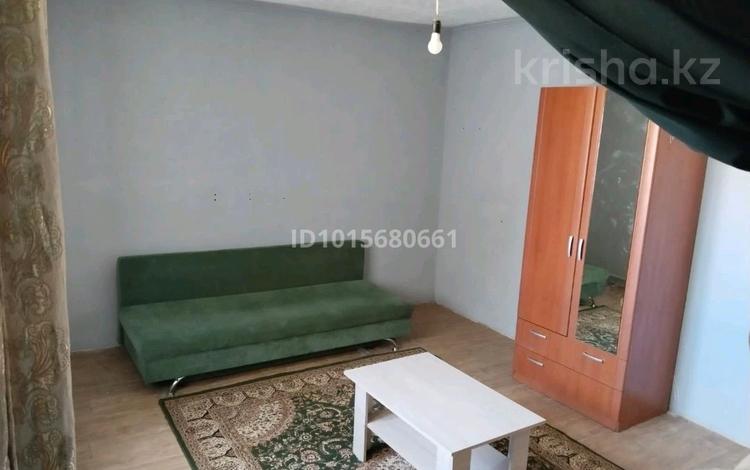 Отдельный дом · 1 комната · 50 м² · 4 сот., Толстого 43 — Мкр. Болашак за 65 000 ₸ в Актобе, мкр Москва — фото 2