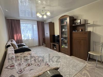2-комнатная квартира · 45 м² · 3/5 этаж, Майкудук, 13й микрорайон — 14й микрорайон за 10 млн 〒 в Караганде, Алихана Бокейханова р-н