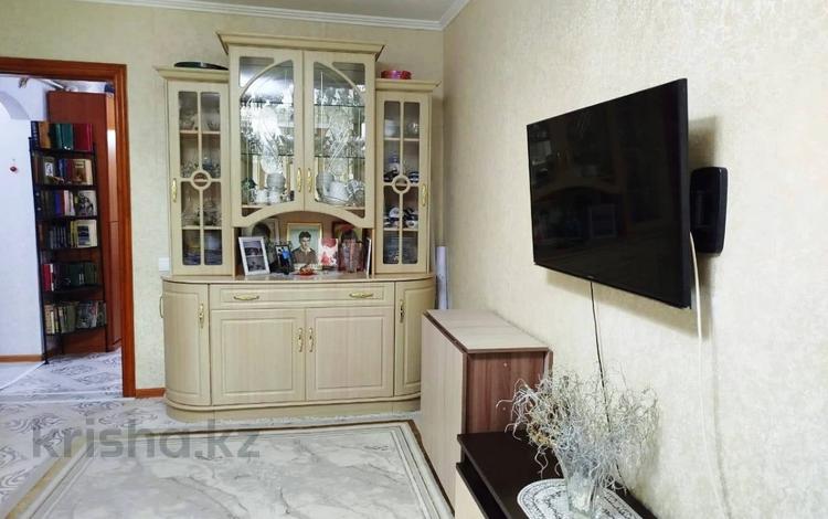 2-бөлмелі пәтер · 40 м² · 1/5 қабат, 1 ш/а, Алии Молдагуловой пр-т, бағасы: 13.5 млн ₸ в Актобе, мкр 5 — фото 2