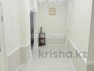 4-комнатная квартира · 150 м² · 2/5 этаж, мкр. Алтын орда, Мустафы Шокая 48В за 70 млн ₸ в Актобе