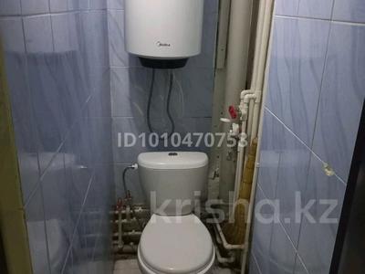 4-комнатная квартира · 80 м² · 3/5 этаж, мкр Акбулак 15 за 130 000 〒 в Таразе