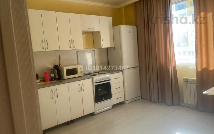 1-комнатная квартира · 40 м² · 8 этаж, Туран 55к за 210 000 ₸ в Астане, Нура р-н — фото 2