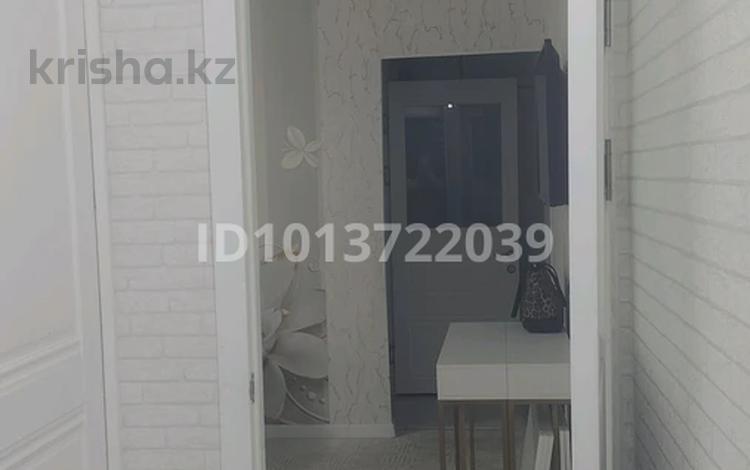 3-бөлмелі пәтер · 70 м² · 2/5 қабат, 12-шағынаудан — Детского сада Нұрби, бағасы: 25 млн ₸ в Шымкенте, Енбекшинский р-н — фото 2