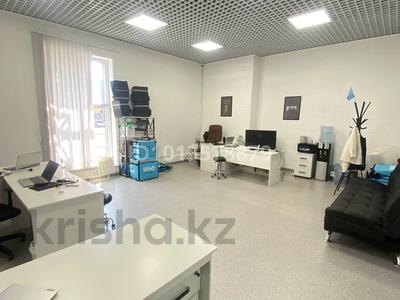 Еркін, кеңселер, дүкендер мен бутиктер, білім орталықтары, ойын-сауық, кабинеттер және жұмыс орындары, студиялар · 37 м², бағасы: 395 000 ₸ в Алматы