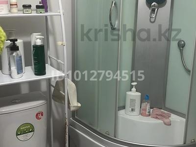 3-комнатная квартира · 59 м² · 2/4 этаж, мкр №8 — шаляпина утеген батыра за 40 млн ₸ в Алматы, Ауэзовский р-н