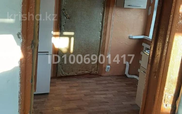 Отдельный дом · 2 комнаты · 80 м², мкр Жумыскер, Сисена Сакипова 131 за 60 000 〒 в Атырау — фото 2