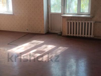 3-бөлмелі пәтер · 58 м² · 2/5 қабат, Кабанбай Батыра, бағасы: 16 млн ₸ в Талдыкоргане