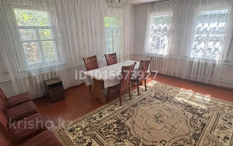 5-комнатная квартира · 130 м² · 1 этаж, мкр Акбулак — Райымбек-Момышұлы за 300 000 ₸ в Алматы, Алатауский р-н — фото 2