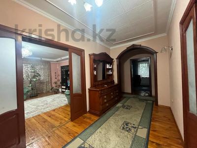 Отдельный дом · 5 комнат · 156.9 м² · 4 сот., Мамай батыра за 68 млн 〒 в Семее