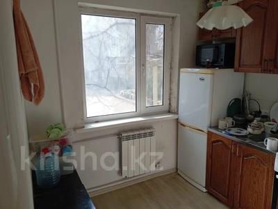 2-комнатная квартира, 45 м², 1/5 этаж помесячно, Орлова 105/2 за 110 000 〒 в Караганде, Казыбек би р-н