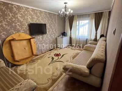 2-комнатная квартира · 48 м² · 1/5 этаж, Майкудук, 14й микрорайон 7 за 9.5 млн ₸ в Караганде, Алихана Бокейханова р-н