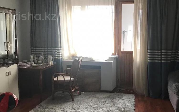 1-комнатная квартира · 38 м² · 6/9 этаж, мкр Жетысу-1 21 — CРОЧНАЯ ПРОДАЖА за 26 млн ₸ в Алматы, Ауэзовский р-н — фото 2