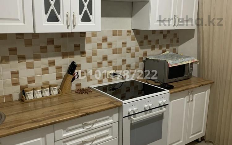 2-комнатная квартира · 51 м² · 5/5 этаж, мкр Юго-Восток, мкр Степной 1 за 20 млн ₸ в Караганде, Казыбек би р-н — фото 2