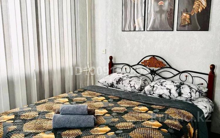 1-комнатная квартира · 34 м² · 2/5 этаж, мкр Новый Город, Можайского 3 — Центр города. 45 кв за 15 000 ₸ в Караганде, Казыбек би р-н — фото 2