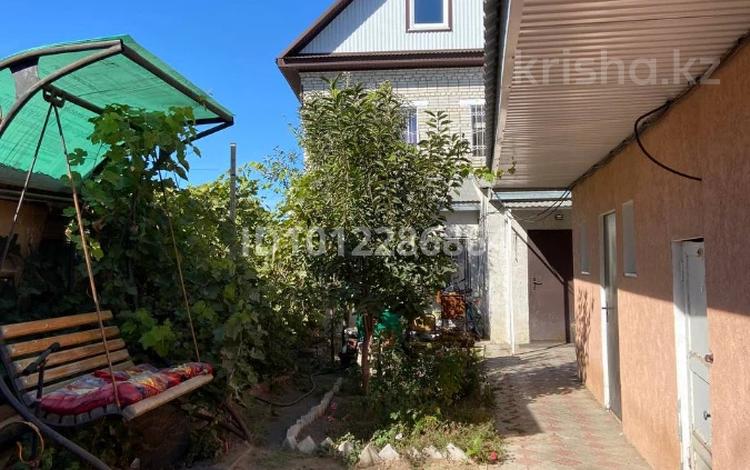 Отдельный дом · 5 комнат · 170 м² · 3 сот., Савичева 63/1 — Областной больницы за 500 000 ₸ в Уральске, мкр Школьник — фото 2