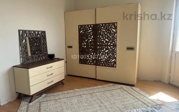 2-бөлмелі пәтер · 65 м² · 13/13 қабат, мкр Нуркент — Момышулы-рыскулова, бағасы: 200 000 ₸ в Алматы, Алатауский р-н — фото 2