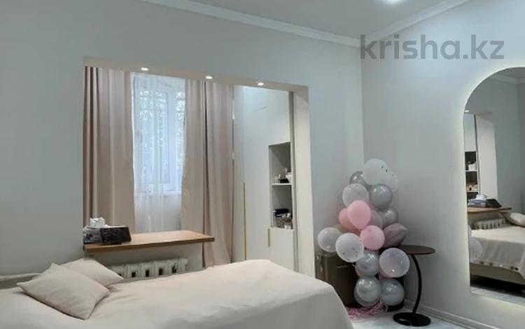 3-бөлмелі пәтер · 70 м² · 1/9 қабат, мкр Тастак-1, бағасы: 48 млн ₸ в Алматы, Ауэзовский р-н — фото 2