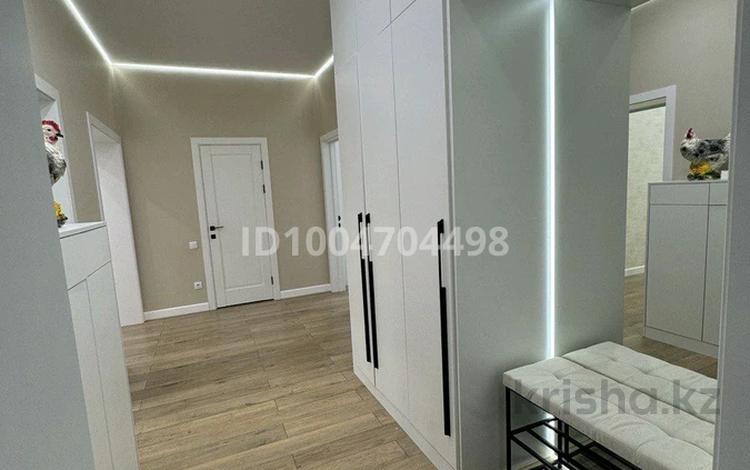 3-комнатная квартира · 100 м² · 5/6 этаж, мкр. Алтын орда 24Е — Тауелсиздик за 55 млн ₸ в Актобе — фото 2