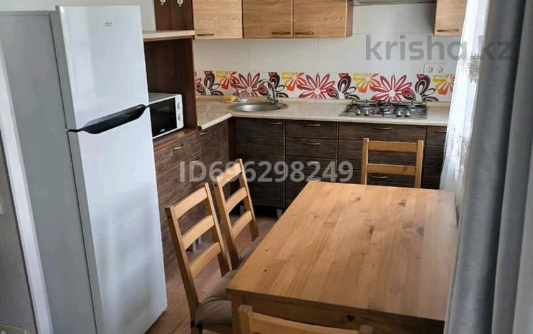 3-комнатная квартира, 60 м², 4/4 этаж помесячно, Тимирязева 69 — Манаса